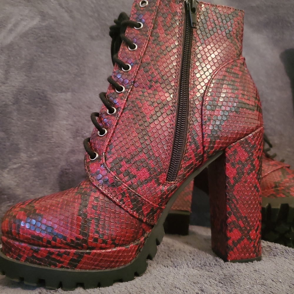 Soda snake print boots